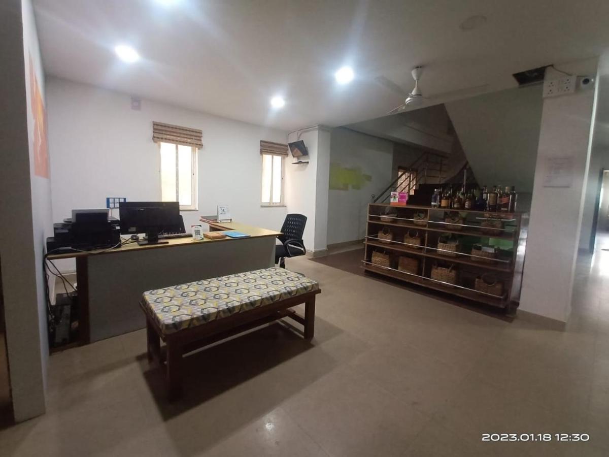 Travelers Hostel Guwahati Exterior foto